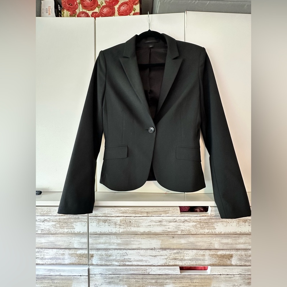 🖤 Express Design Studio Black Tailored One Button Blazer Size 6